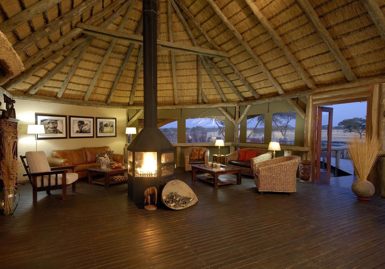 Frans Indongo Lodge Otjiwarongo Exterior foto